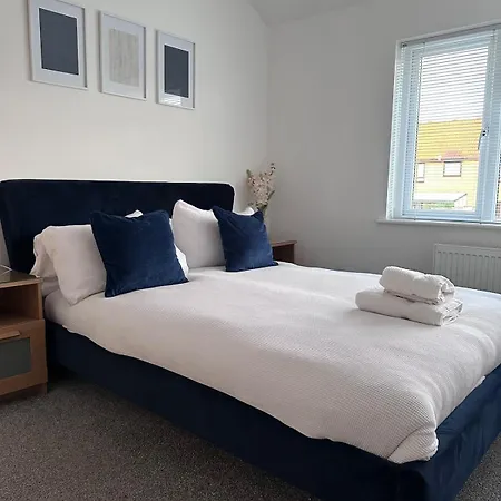 3 Bedroom From * Bristol