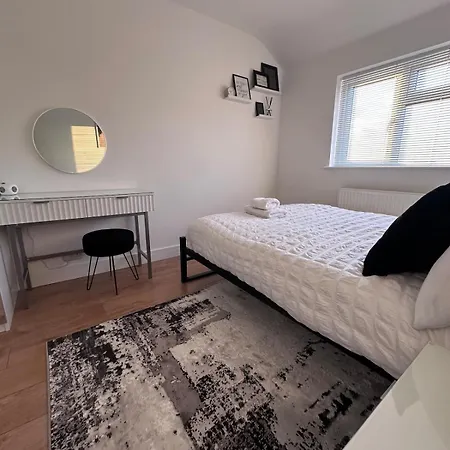 3 Bedroom From * Bristol